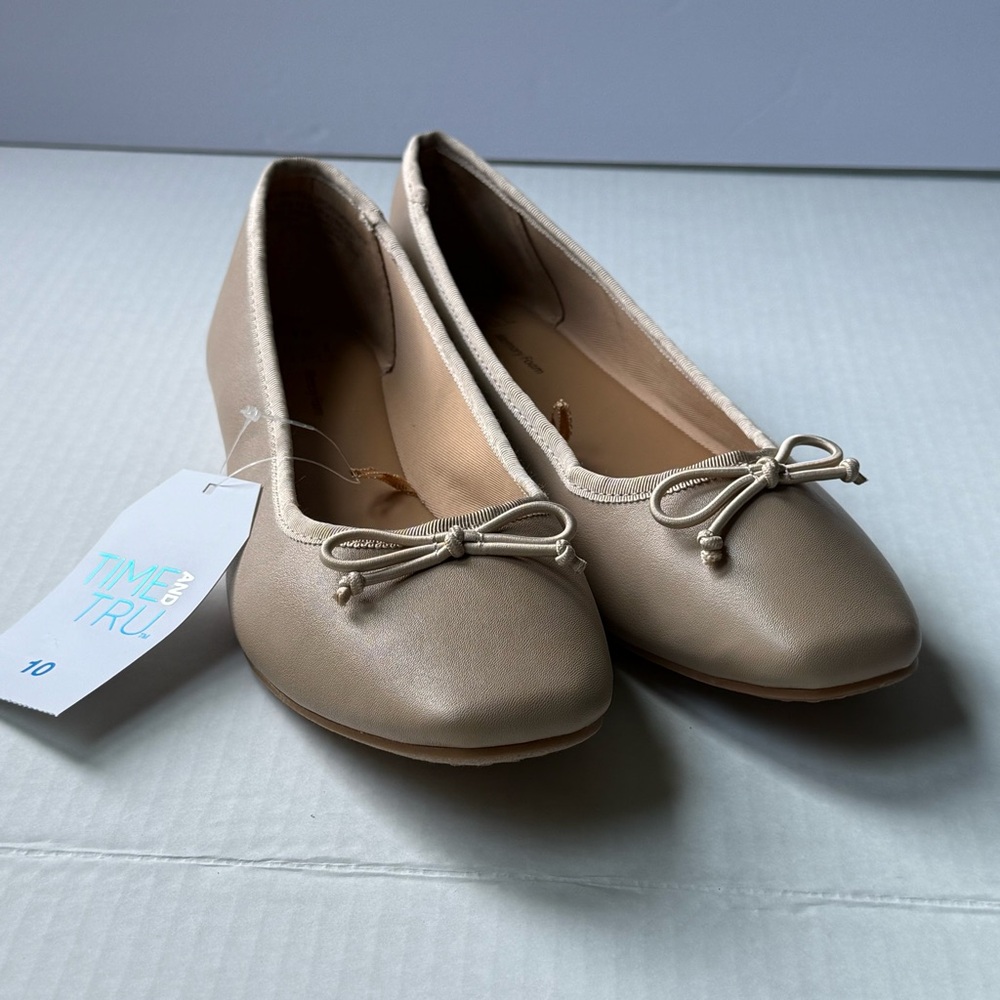 Time and Tru Women's Tan Bow Flats Size 10 Ballet Shoes Slip On New